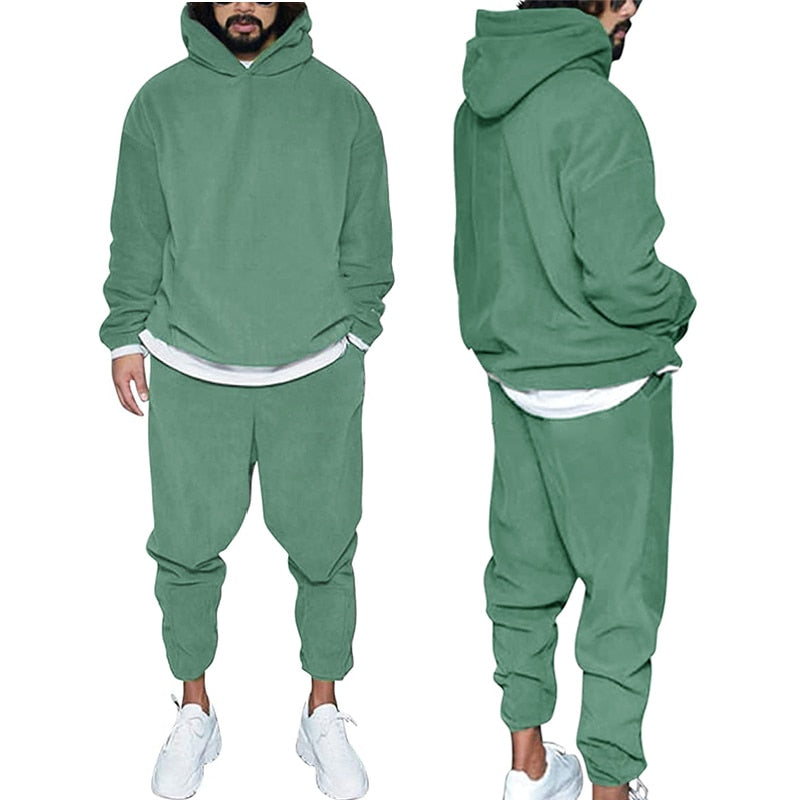 Heren jogger set in grijs, comfortabel sportpak met hoodie voor casual vrijetijdskleding.