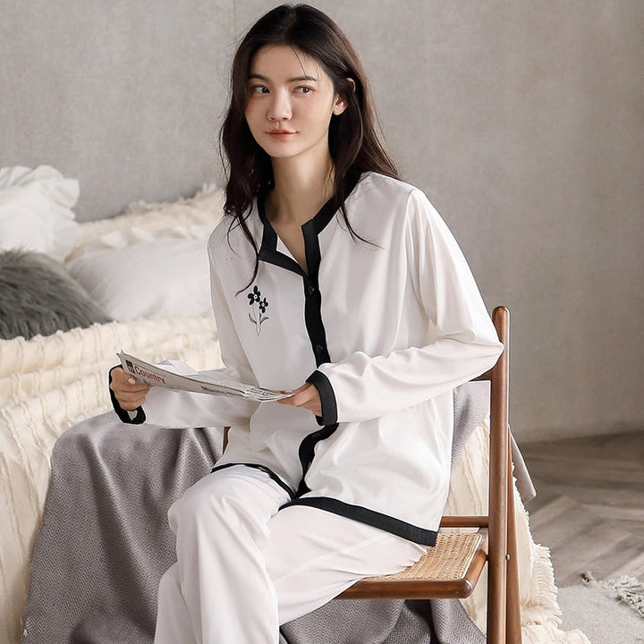 ElegantPyjama™ voor dames, een unieke combinatie van comfort en verfijnde stijl.