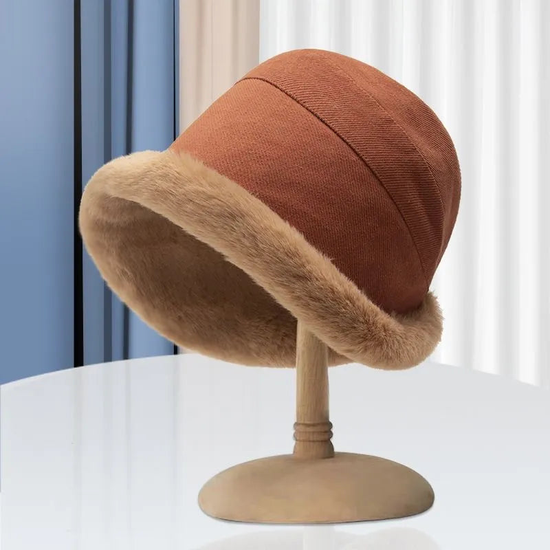 Zacht pluche dames winter vissershoedje, warm en stijlvol, ideaal voor koude dagen.