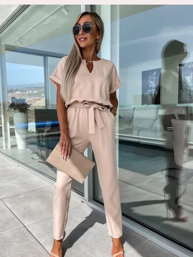 Luchtige Dames Patty jumpsuit, korte mouwen en V-hals, perfecte zomerse kleding voor een casual look.