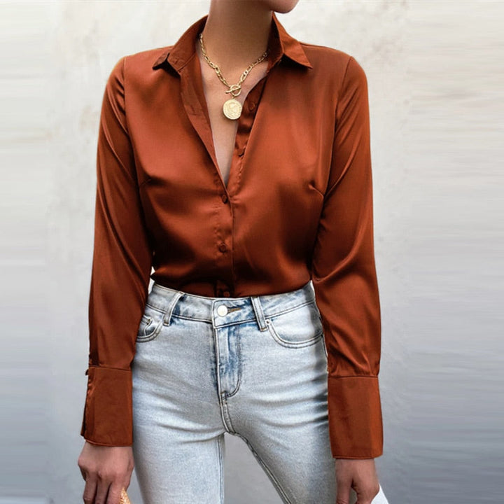 Sammie Satin blouse, een casual chic dames top voor een moeiteloos stijlvolle look.