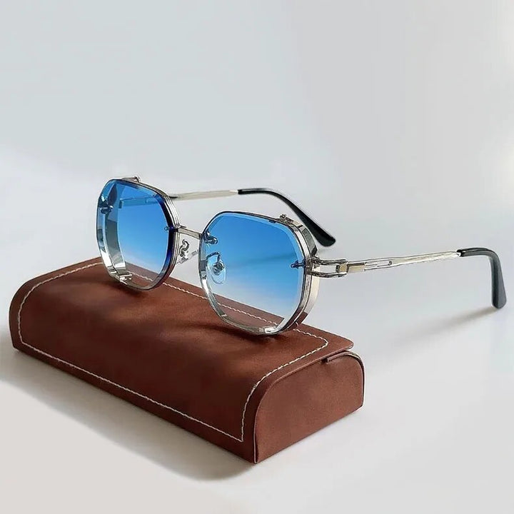 Stijlvolle unisex zonnebril. Gepolariseerde glazen bieden optimale UV-bescherming en oogcomfort tijdens zonnige dagen.