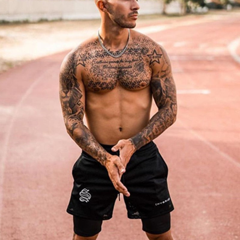 Heren 2-in-1 sportshorts voor optimale prestaties, comfortabel en vochtregulerend.