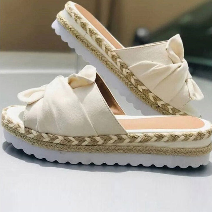 Vrouwen butterfly sandalen, lichtgewicht en stijlvol, essentieel voor de zomer.