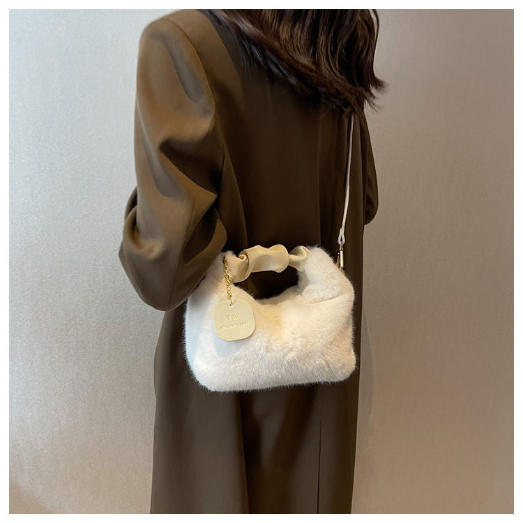 Fluffy crossbody tas voor dames, trendy en superzacht.