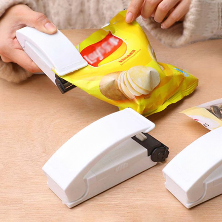 Draagbare FreshSeal zakken sluitmachine voor langdurige versheid van voedsel en snacks.