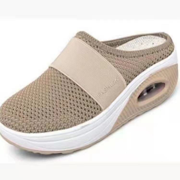 Zomerse retro sandalen voor vrouwen met uniek design. Comfortabele en modieuze dames schoenen.
