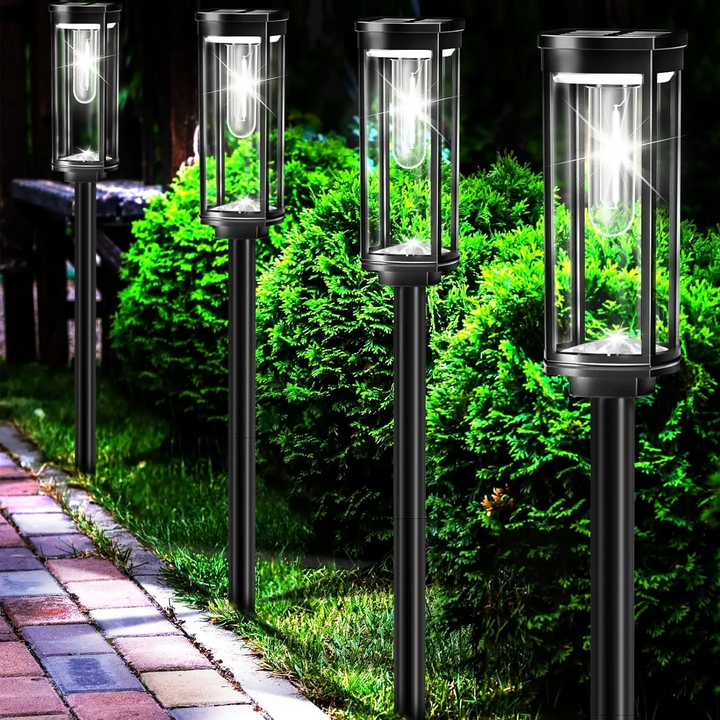 Energiezuinige EcoGlow solarlantaarn. Duurzame buitenverlichting met warm LED licht. Perfect voor je tuin.