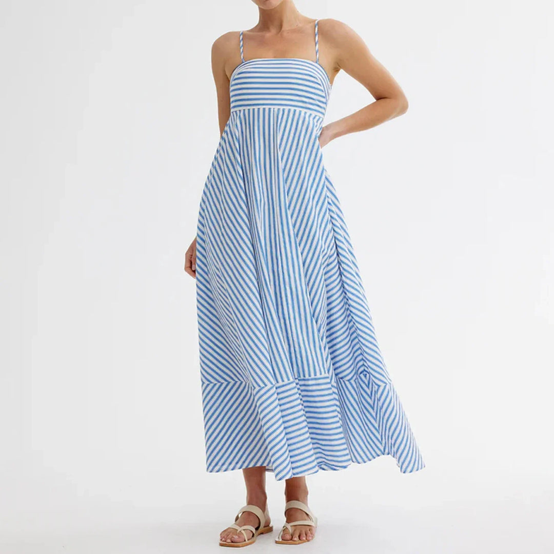 Lange dames jurk met comfortabel streepdessin en dunne bandjes voor lente- en zomerse mode.