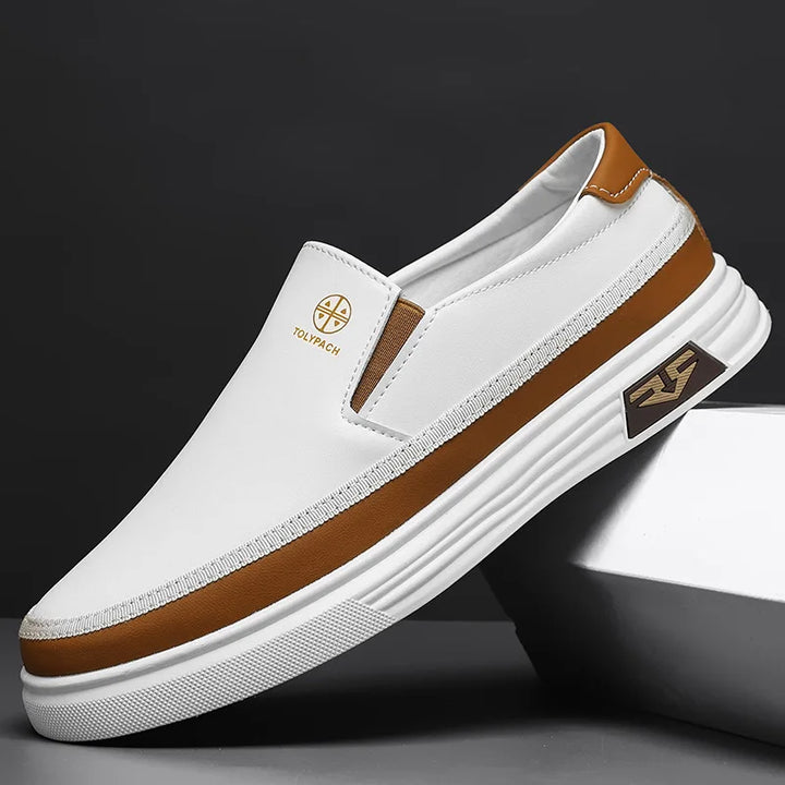 Ademende heren comfortschoenen, instappers, met orthopedische ondersteuning voor optimaal draagcomfort de hele dag.