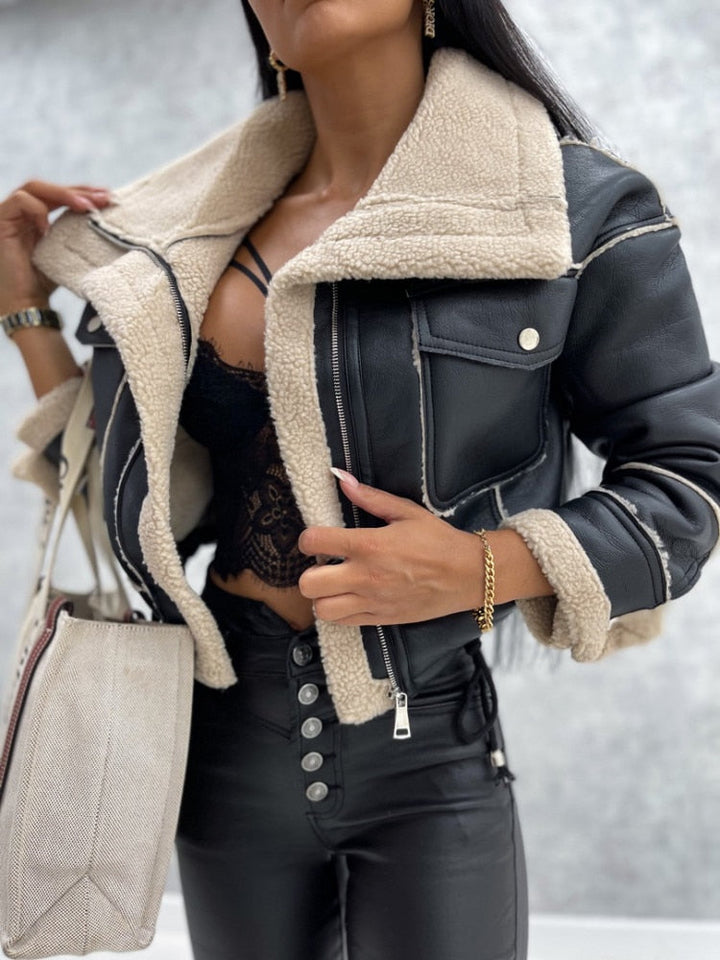 Dames winterjas, warm & stijlvol, perfect voor koude dagen. Comfortabel & modieus bovenkleding voor wintermode.