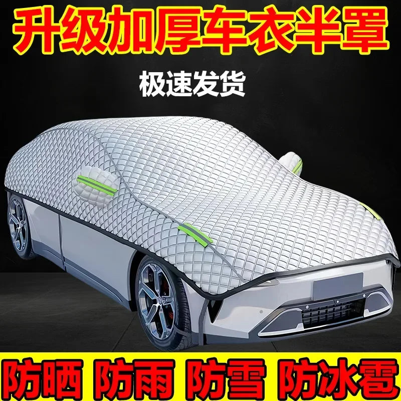 De AutoProtect halfgarage autohoes, een duurzame oplossing voor seizoensgebonden autobescherming tegen alle weersinvloeden.