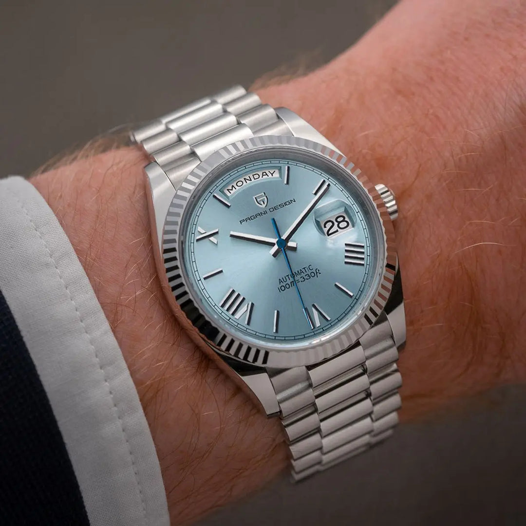 Luxe zelfopwindend herenhorloge van roestvrij staal, stijlvol en tijdloos design met kalender.