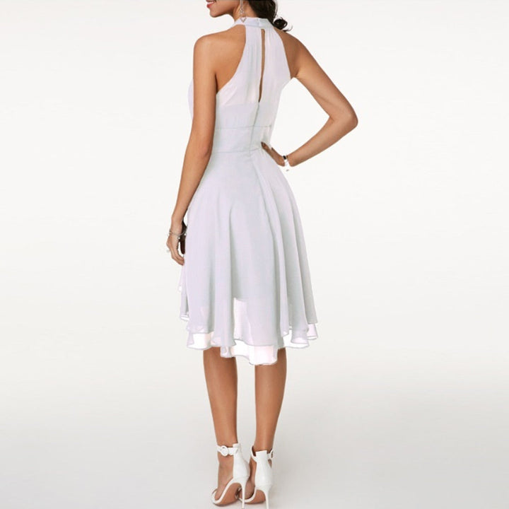 Comfortabele casual zomerjurk voor dames met speelse ruches en luchtige stof; ideaal voor strand en terras.