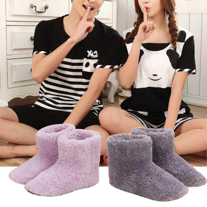 Unisex warme huisschoenen in grijs. Dames & heren genieten van USB-oplaadbare voetverwarming tegen de winterkou.