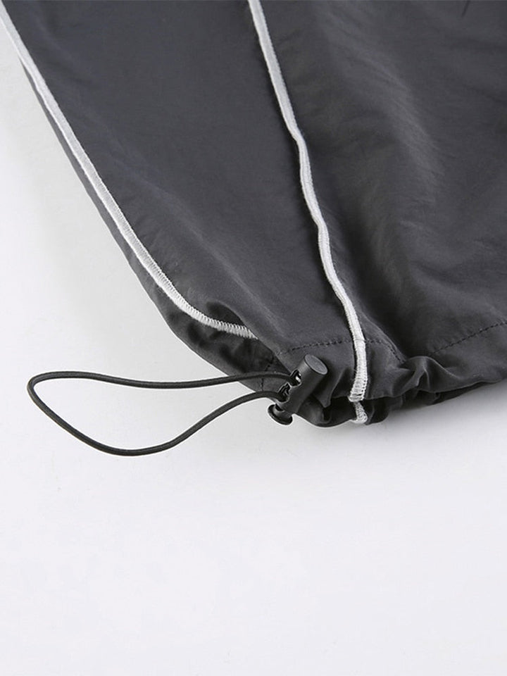 Zwarte dames baggy broek streetwear, jouw go-to voor een modieuze en comfortabele look.