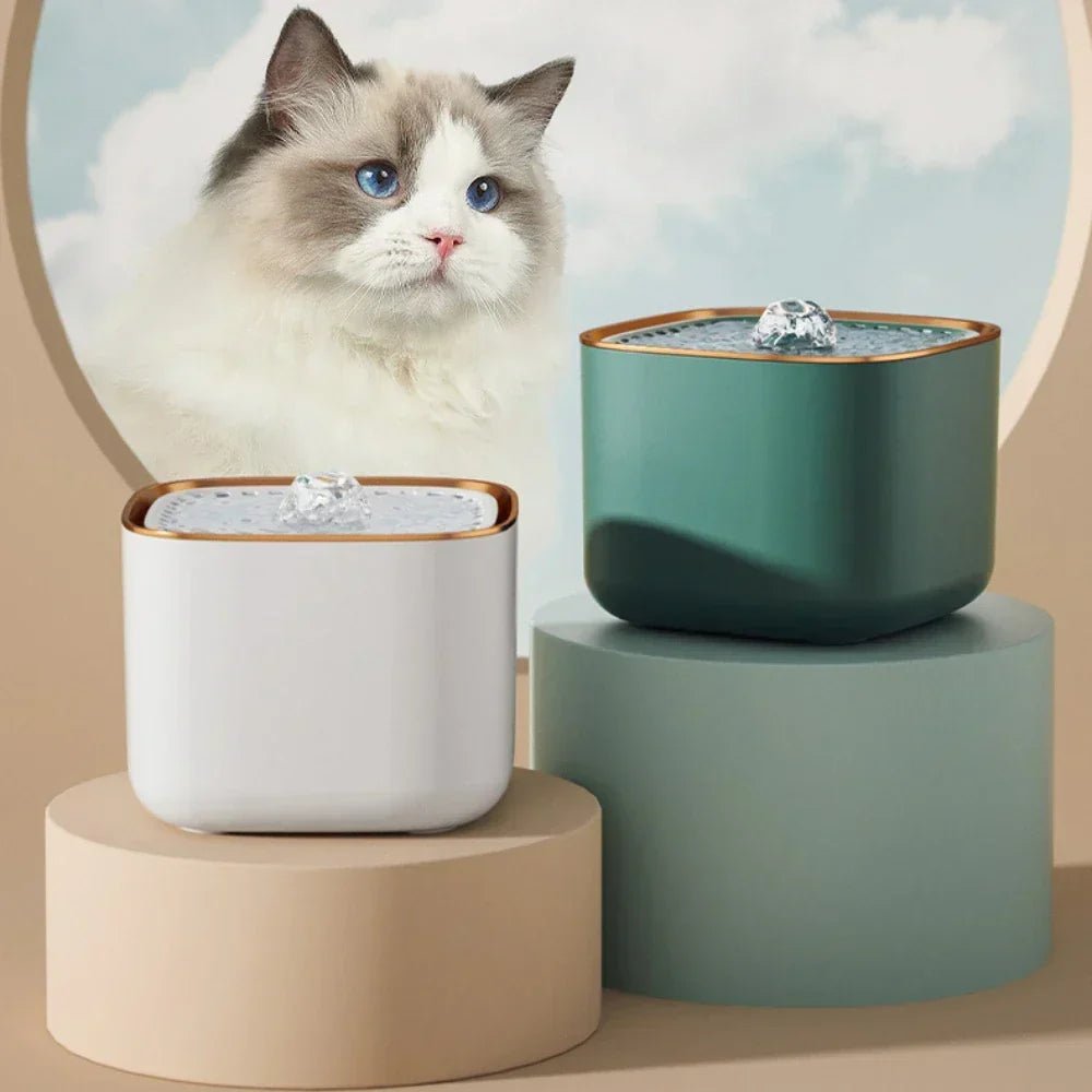 Stille 3L drinkfontein SANDSBERGORIGINALS voor honden en katten. Houdt water vers en aantrekkelijk.