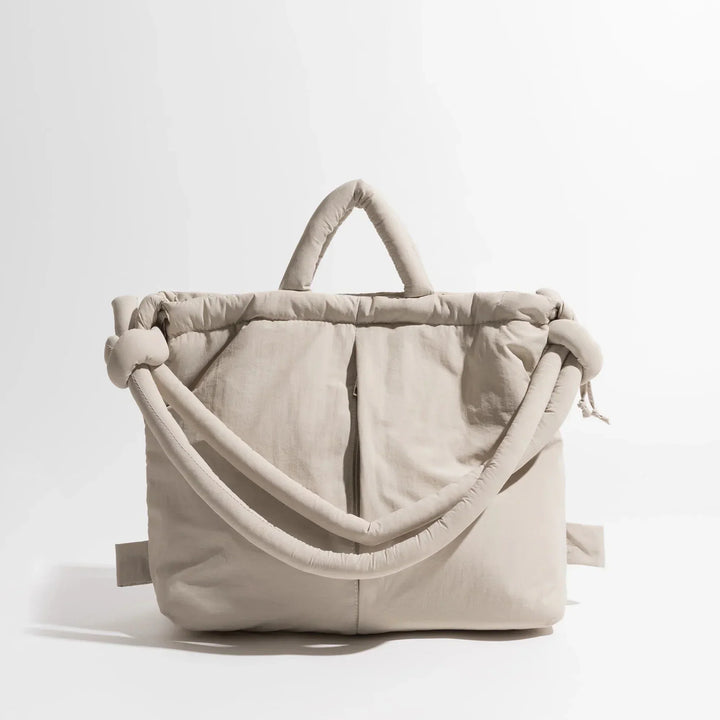 Dames puffer handtas, zwart, trendy design. Perfect als dagelijkse schoudertas accessoire voor modebewuste vrouwen.