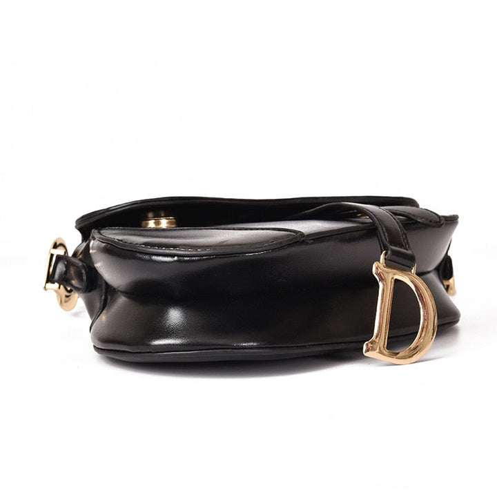 Elegante dames zadeltas van SANDSBERGORIGINALS. Een luxe schoudertas voor speciale gelegenheden.