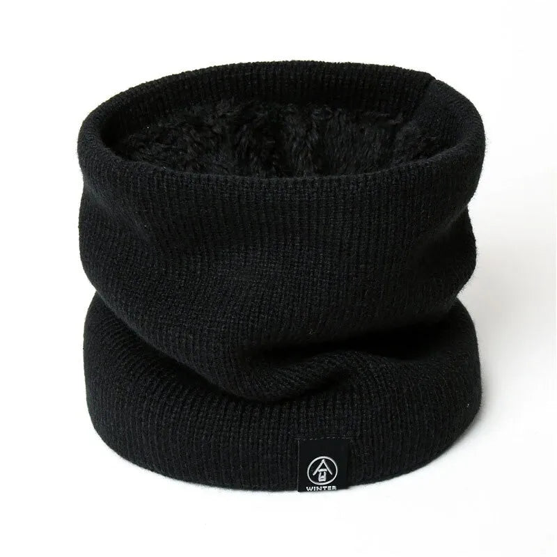 Warme, zachte polyester dames nekwarmer in winterse modekleur, ideaal voor comfort en stijl bij koud weer.