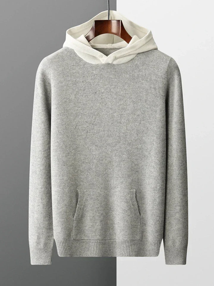 Unisex comfort hoodie in zacht grijs, perfect voor dagelijkse, casual en stijlvolle elegantie.