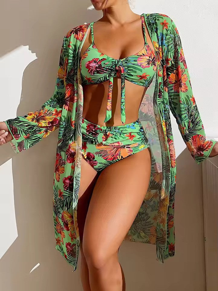 Gedetailleerd overzicht van de Hoymans dames bikiniset, hoogwaardige zwemkleding voor de zomer.