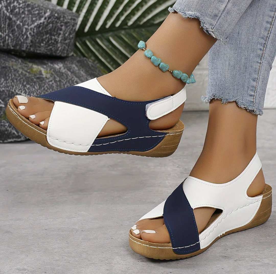 Dames wandelsandalen, ademend en orthopedisch, voor ultiem zomercomfort tijdens casual wandelingen.