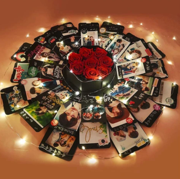 Explosiebox cadeau voor persoonlijke herinneringen, ideaal als DIY fotocadeau of verrassing voor Valentijn.