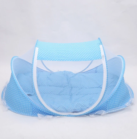 Opvouwbaar babybedje met geïntegreerd muggennet in blauw. Perfect als veilige reiswieg voor baby's.