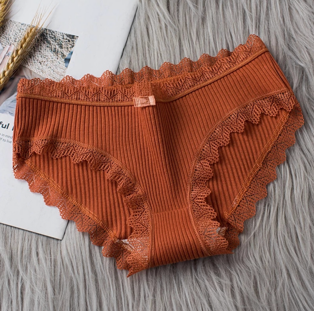 Comfortabele dames slipjes 1+1 GRATIS, naadloos en ademend, perfecte lingerie aanbieding.