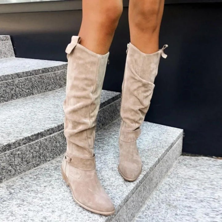 Stijlvolle beige dames enkellaarzen met elegant design, perfect voor herfst en winter. Modieus en comfortabel.