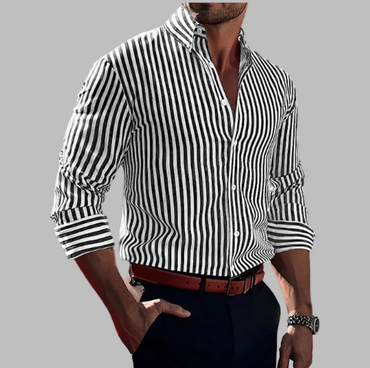 Klassiek gestreept herenoverhemd voor een tijdloze, stijlvolle look, perfect voor zowel formeel als casual.