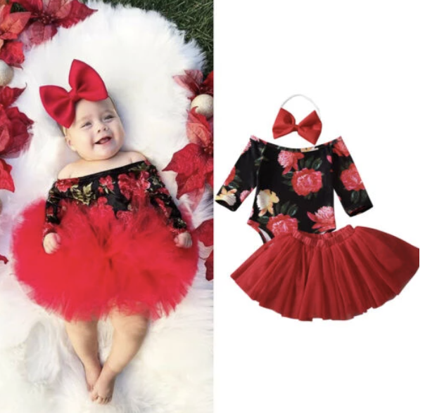 Stijlvolle baby meisjes bloemenjurk voor de zomer. Comfortabele babykleding met vrolijk bloemenpatroon, perfect voor lente.