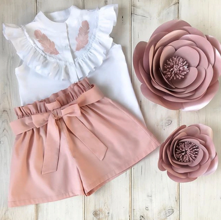 Meisjes Feather Set witroze, modieuze en comfortabele zomerset voor kleuters. Ideaal als kinderoutfit.