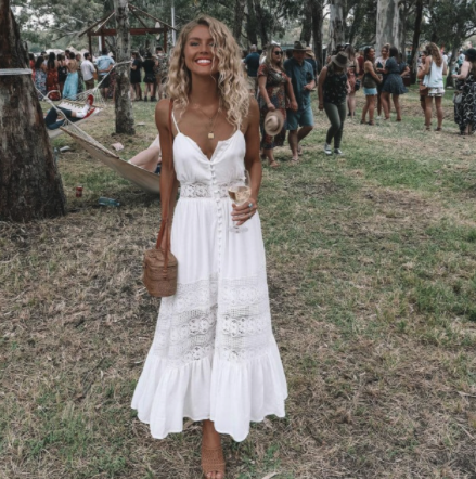 Witte boho zomerjurk voor dames, comfortabel en stijlvol, perfect voor strand of casual gelegenheden.
