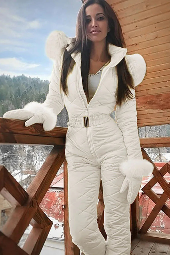 Dames slim fit winterpak 'Alice', modieus en comfortabel, geschikt voor actieve momenten en reizen.