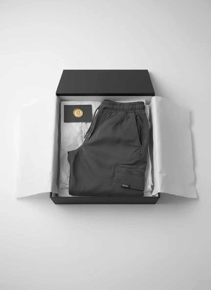 Comfortabele David heren cargo joggers, slimfit en taps toelopend. Stijlvolle vrijetijdsbroek met veel bewegingsvrijheid.