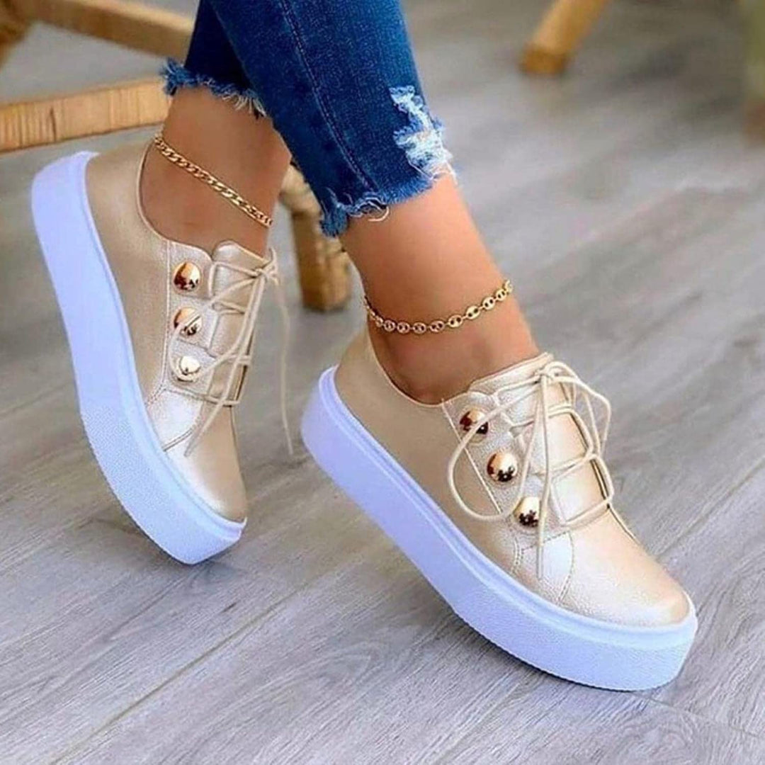 Draagcomfort en stijl met Marie dames sneakers. Trendy vrouwen schoenen voor casual én chique gelegenheden.