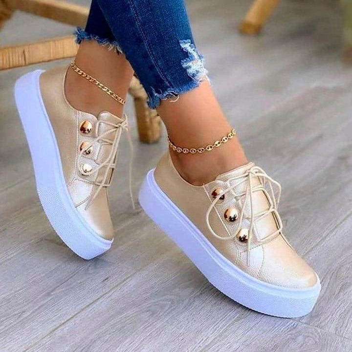 Draagcomfort en stijl met Marie dames sneakers. Trendy vrouwen schoenen voor casual én chique gelegenheden.