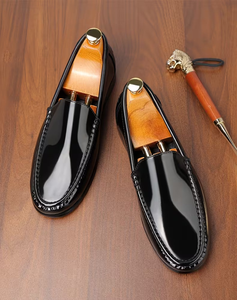 Heren schoenen, zwarte, puntige neus, lichtgewicht, comfortabele slip-ons voor elke gelegenheid.