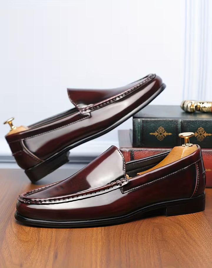 Lichtgewicht heren nette schoenen, donkerbruin, puntige neus, slip-on voor dagelijks comfort.