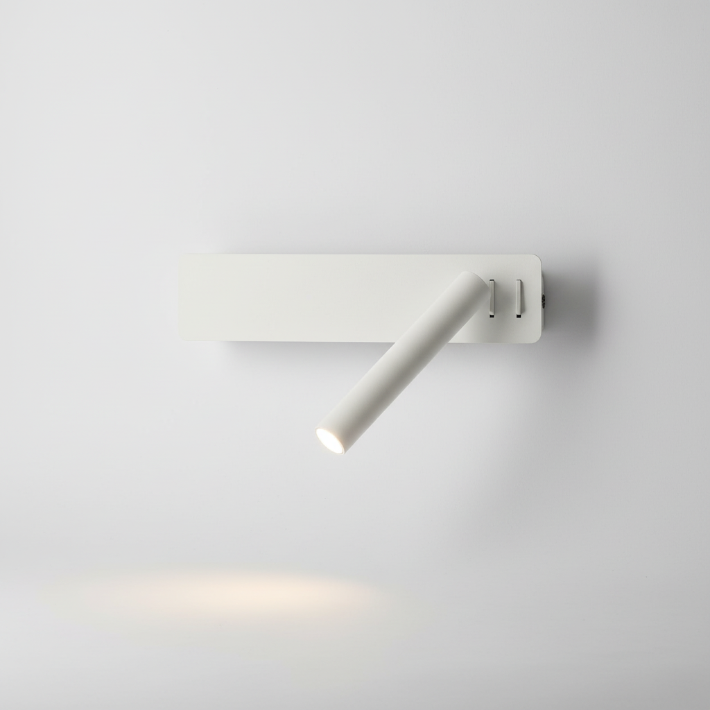 Verstelbare LED leeslamp GlowFocus voor slaapkamer, dimbaar en draaibaar voor comfortabel lezen.