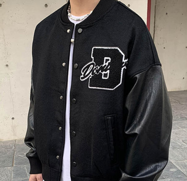 Stoer heren baseball jack, combineert Amerikaanse mode met warmte en comfort voor een casual stijl.