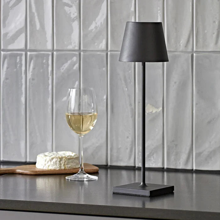 Lange LumiLuxe oplaadbare tafellamp, dimbaar LED. Perfect als stijlvolle leeslamp voor modern bureau of nachtkastje.