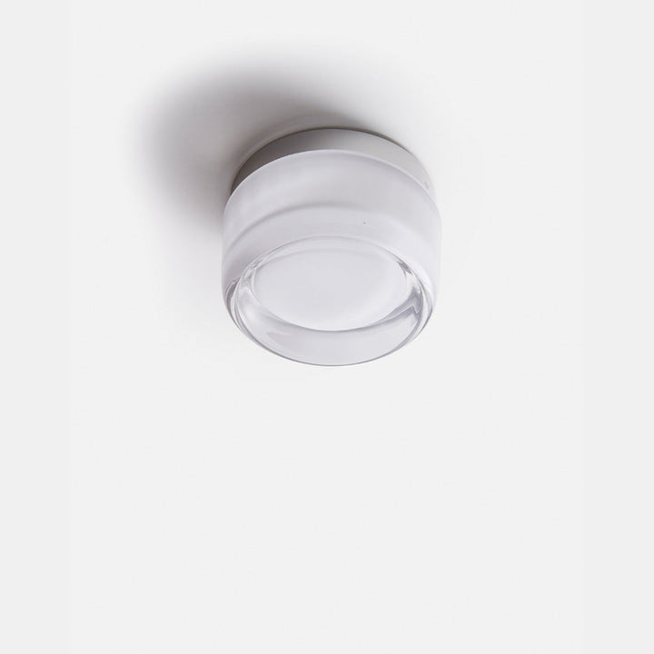 Moderne LED wandlamp met kuiltjestextuur, design binnenverlichting, energiezuinig en sfeervol.