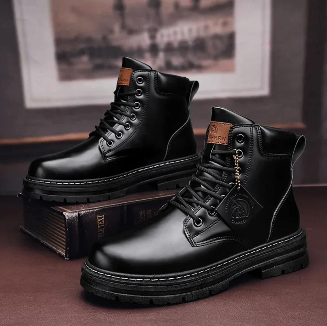 Stijlvolle groene herenboots, modieuze winterlaarzen met patchwork elementen.