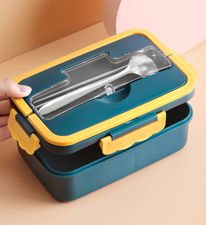 Veelzijdige magnetron lunchbox van tarwestro, ideaal voor een gezonde lunch op het werk of onderweg.