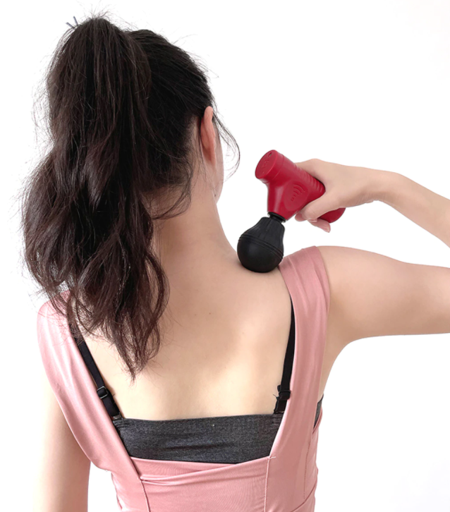 Ergonomische handheld massager voor diepe weefselmassage. Bevordert spierherstel en algemene ontspanning.