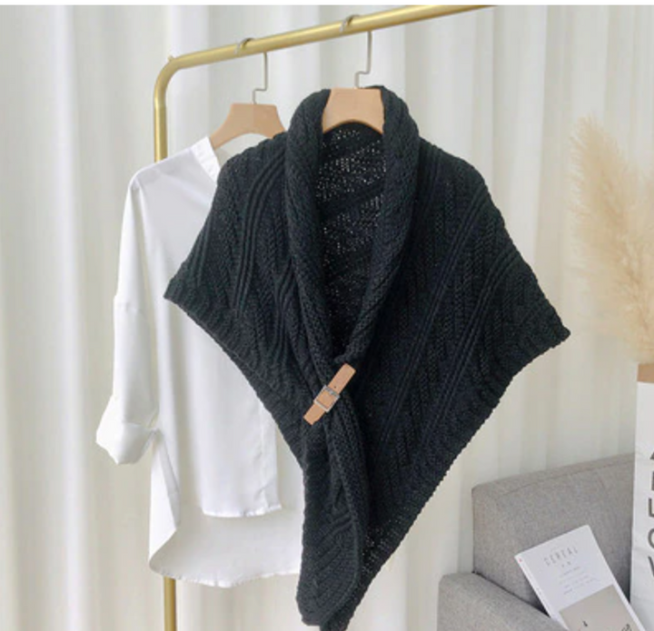 Stijlvolle gebreide sjaal voor dames, ideaal voor de winter; zacht en warm om de nek.