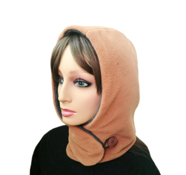 Comfortabele warme capuchonsjaal. Unisex muts en nekwarmer, ideaal voor koude winterdagen.